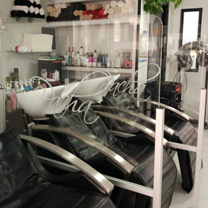 Mampara peluqueria